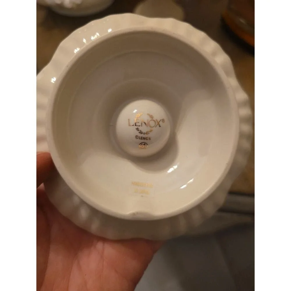 Lenox Shell Candlestick Candle Holders Set of 2 Ivory Gold Trim EUC Elegant‎